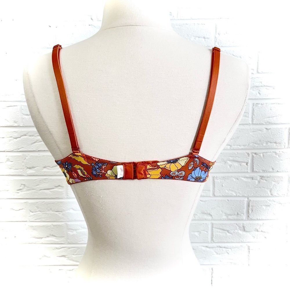 Victoria’s Secret PINK Wear Everywhere Lightly Lined Floral Bra Size 34B - Picture 3 of 4